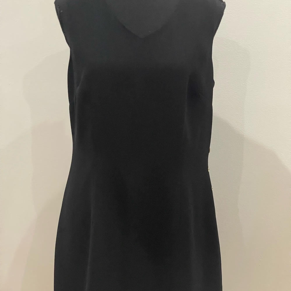 CDC by Caren Desiree 10 Black V Neck Sleeveless Button Side Accent Zip Back Mini - Picture 7 of 7
